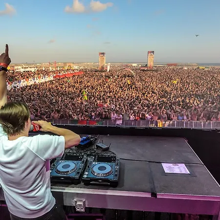 Casino&beach Apartment *